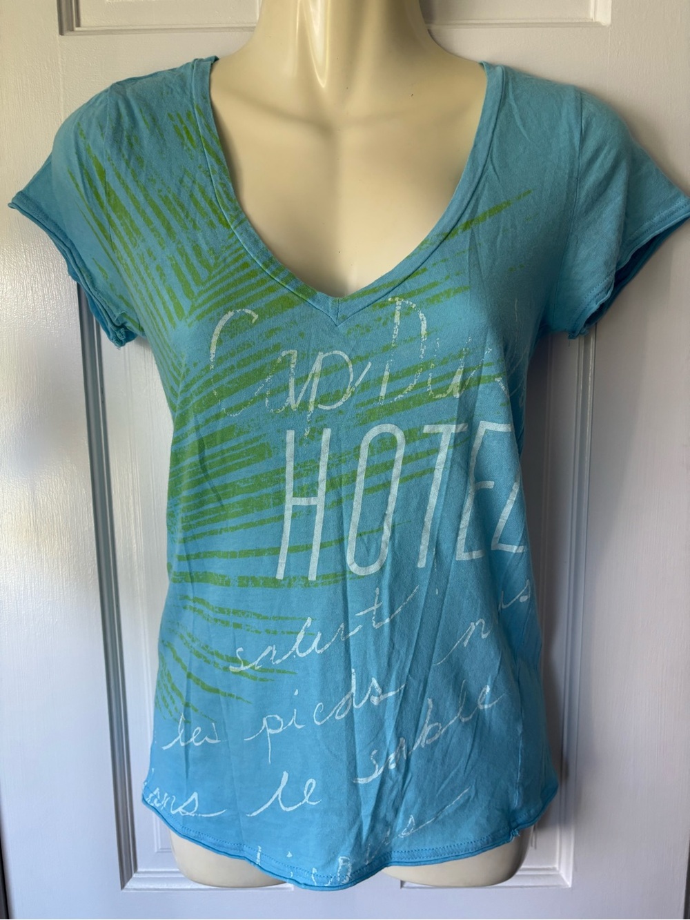 J. Crew Vintage V-Neck Tee with Green Palm Print, size S